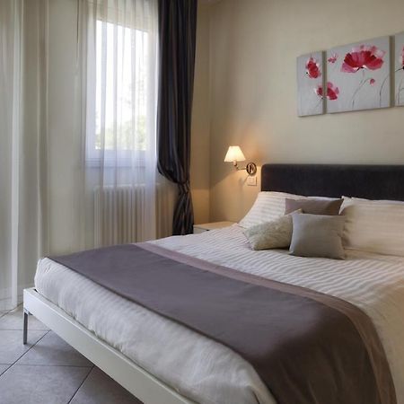 Residence Hamilton Riccione Eksteriør bilde