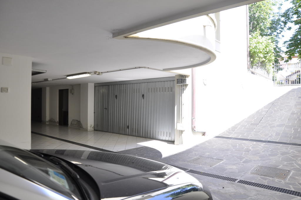 Residence Hamilton Riccione Eksteriør bilde