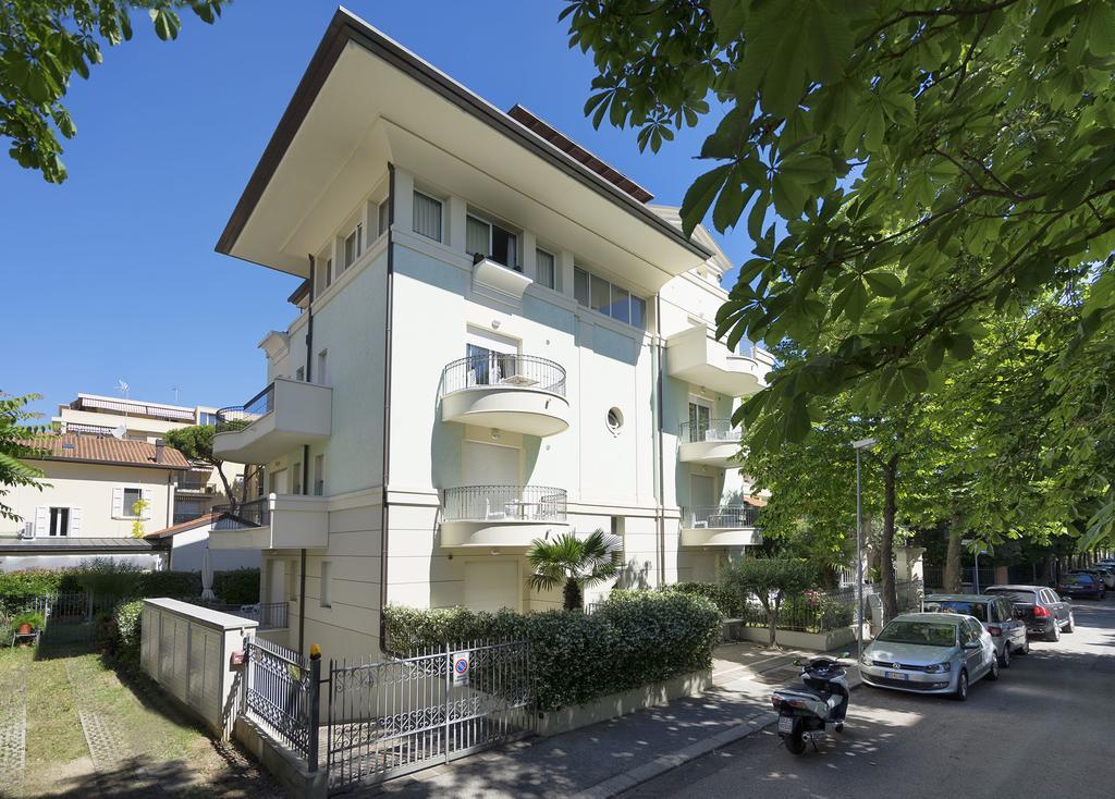 Residence Hamilton Riccione Eksteriør bilde
