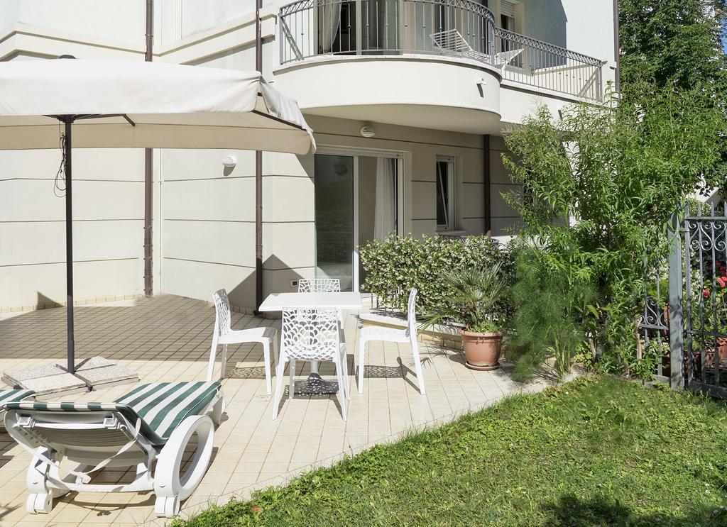 Residence Hamilton Riccione Eksteriør bilde
